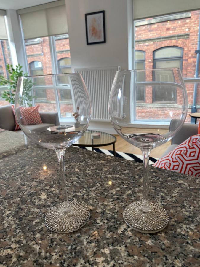 Central Leeds Townhouse With Private Roof Garden Sleeps 4 Exterior photo