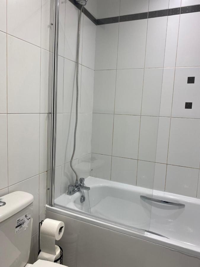 Central Leeds Townhouse With Private Roof Garden Sleeps 4 Exterior photo